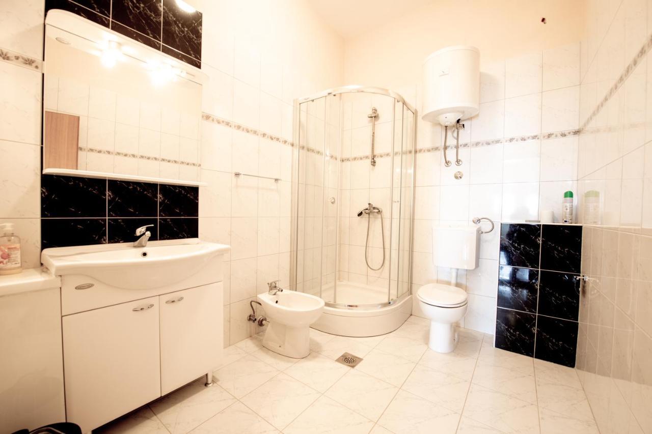 Apartments Facini Košljun 외부 사진