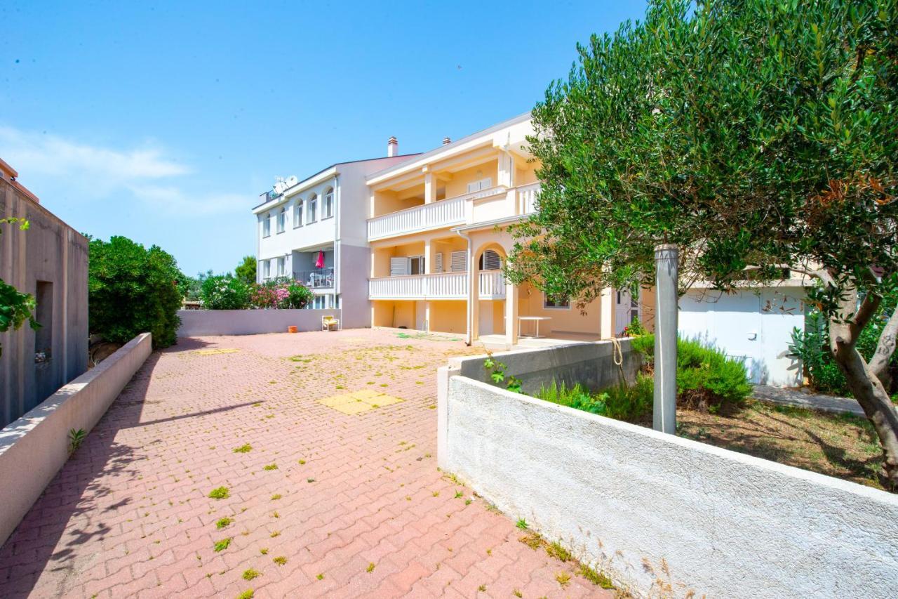 Apartments Facini Košljun 외부 사진